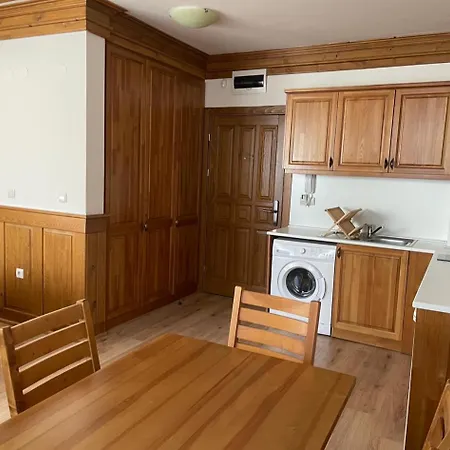Pirin Golf & Two-bedroom Razlog