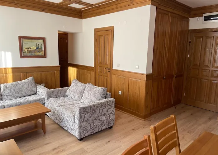 Pirin Golf & Two-bedroom Razlog