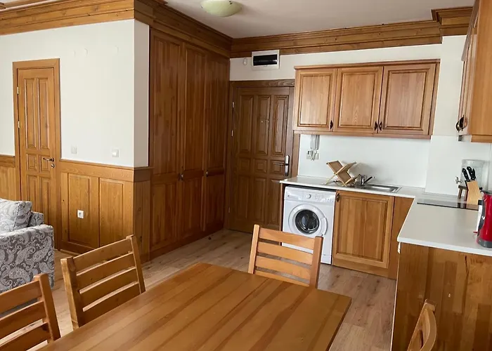 Pirin Golf & Two-bedroom Razlog